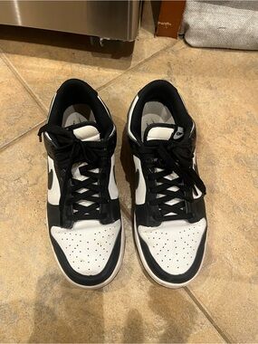 Nike Black and White Low Top Sneakers - Classic Two-Tone